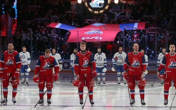 KHL mení prístup. Pre zhoršenú pandemickú situáciu preruší ligu